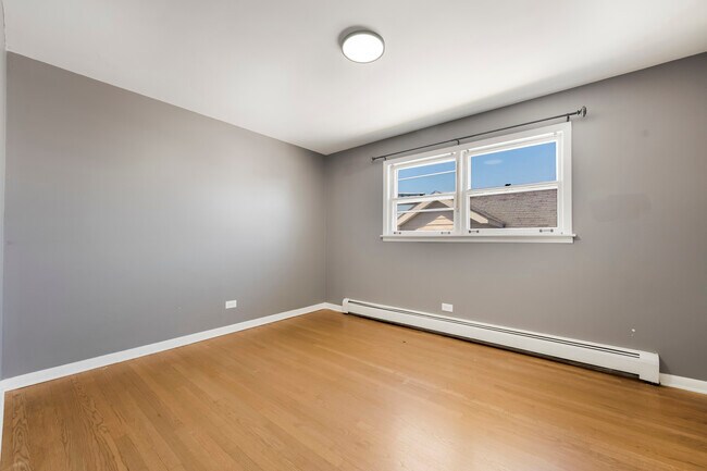 Building Photo - 5311 N Northwest Hwy