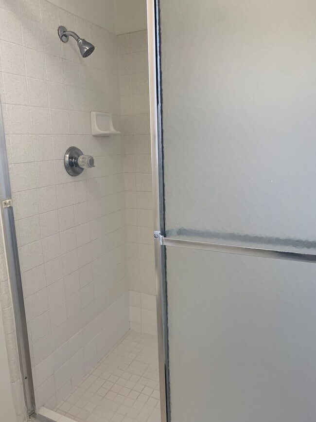 Building Photo - Pool Home with Fireplace & 2-Car Garage