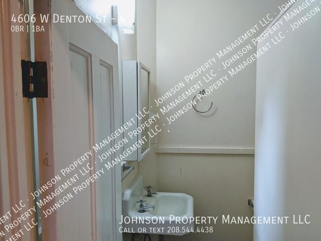 Building Photo - 4606 W Denton St