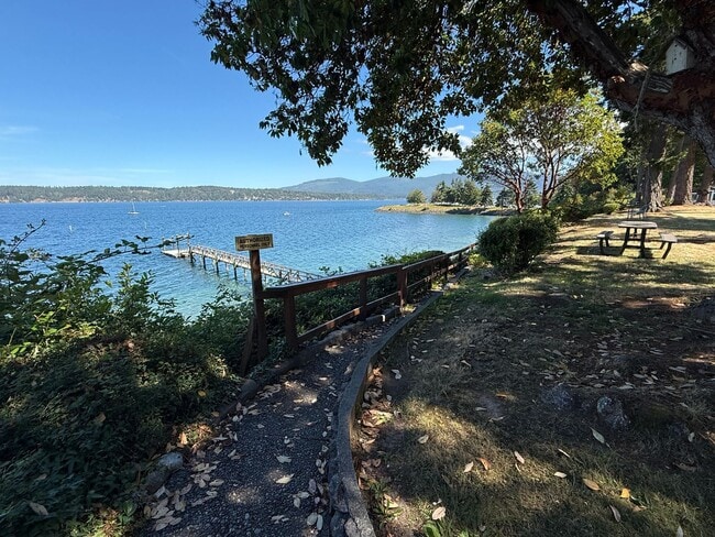Building Photo - 2209 W Sequim Bay Rd