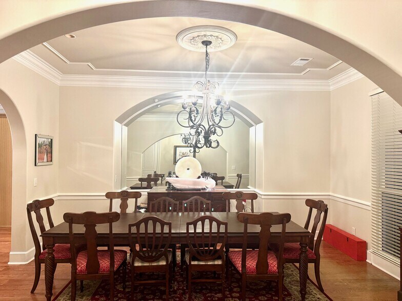 Building Photo - 8611 Wynford Pl