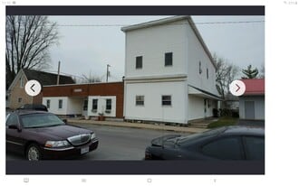 Building Photo - 113 N Miami St
