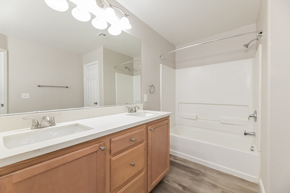 Building Photo - 7194 Temecula Valley Ave