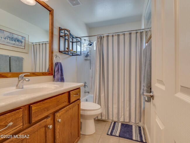 Building Photo - 61736 E Oakwood Dr