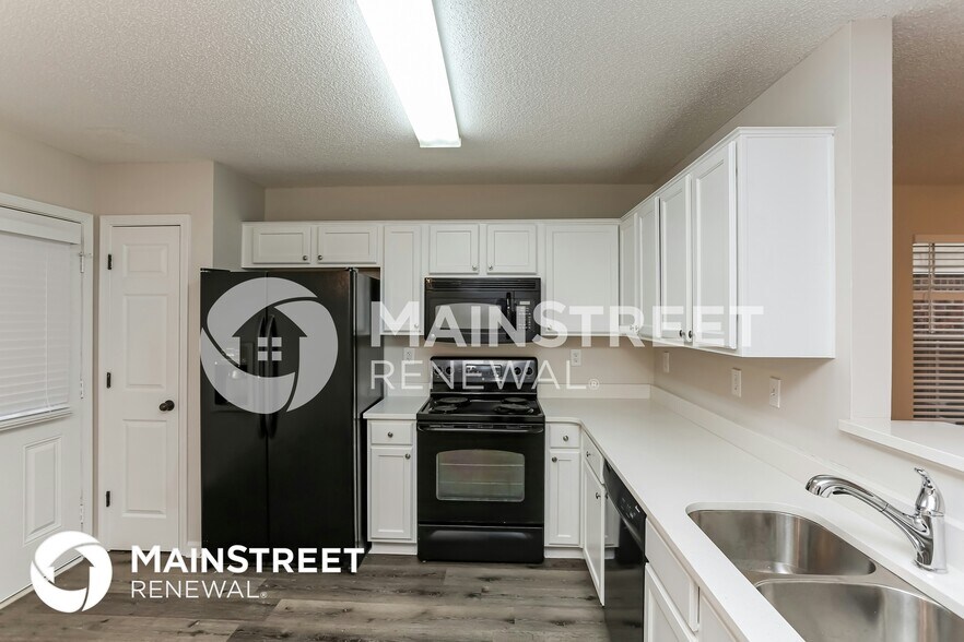 Building Photo - 903 Stixx Ln
