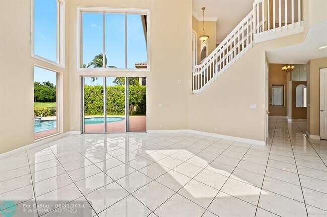 Building Photo - 11515 NW 75th Manor