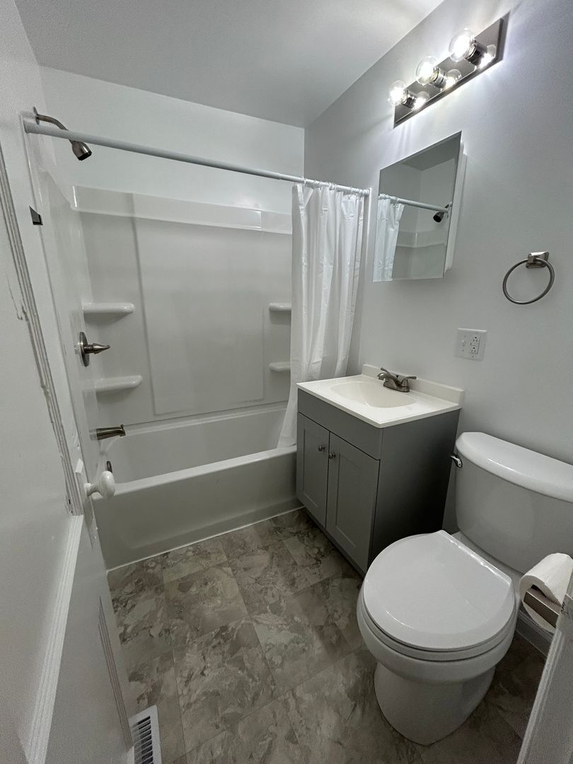 Building Photo - 502-524 S 15th Street