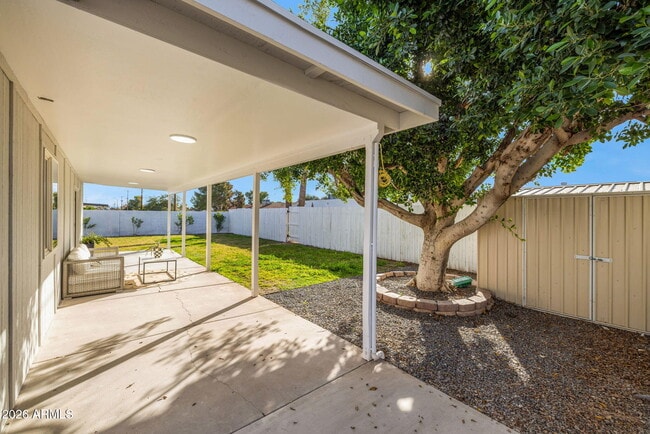 Building Photo - 7415 E Holly St