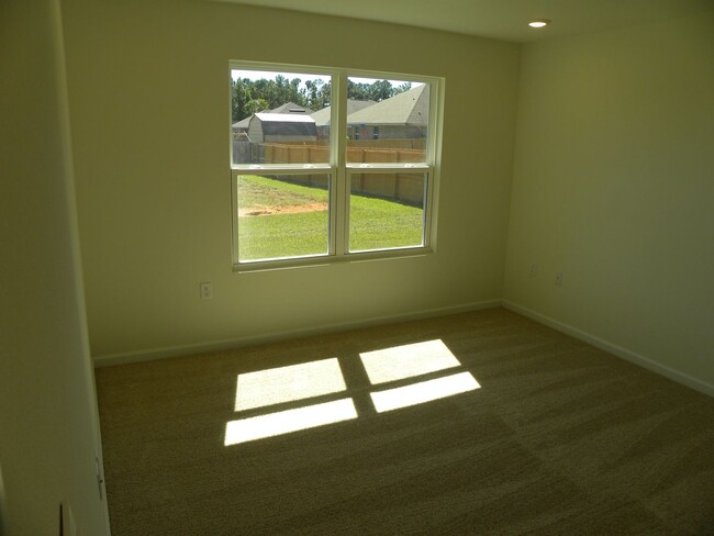 Building Photo - *****AVAILABLE NOW*****
