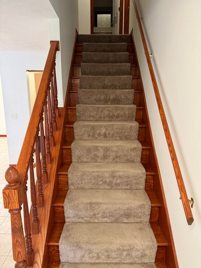 Building Photo - 5125 Echovale St NW