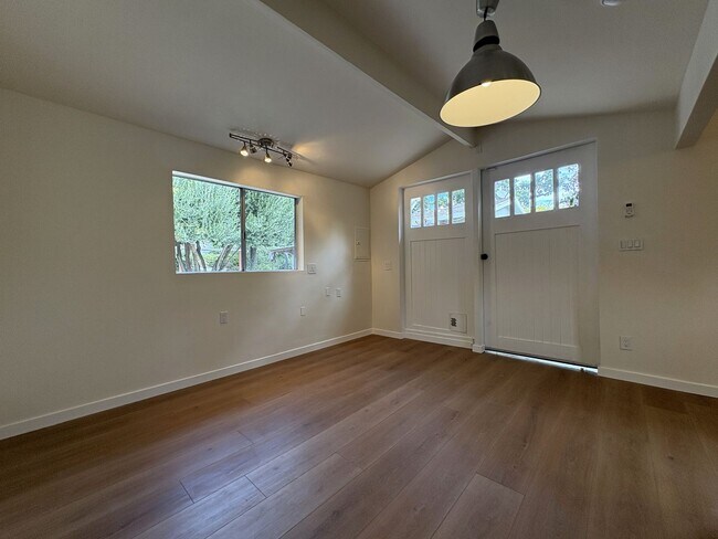 Building Photo - Exceptional Estate with Main Residence, Two ADUs & Office