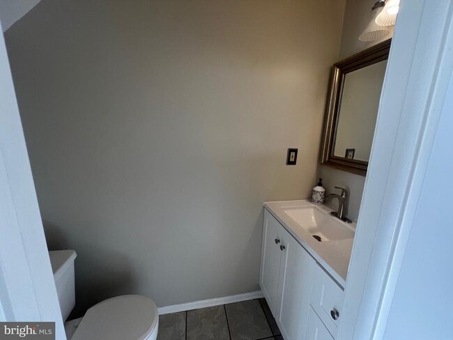 Primary Photo - 43 Taos Cir