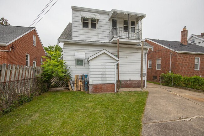 Building Photo - 4011 Dawnshire Ave