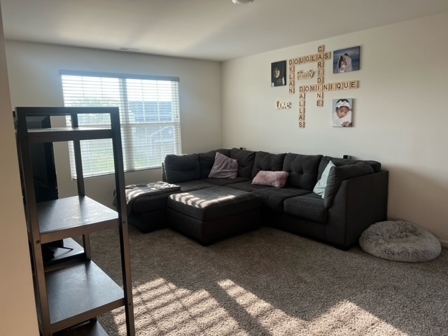 Building Photo - 431 Dollinger Dr