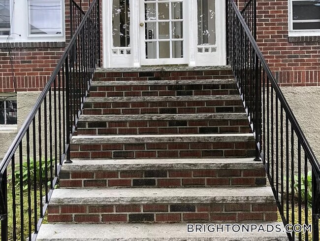 Building Photo - 30 Hatherly Rd