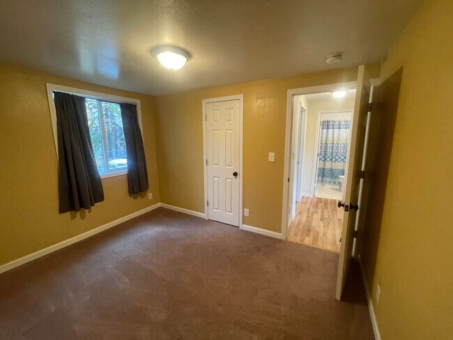 Building Photo - 4502 Klondike Court