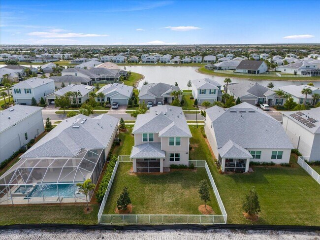 Building Photo - 10437 SW Captiva Dr