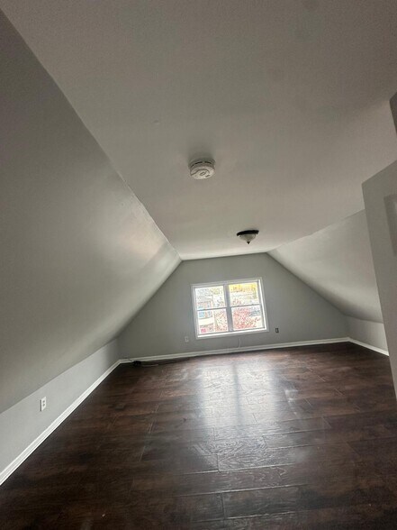 Building Photo - 1057 Lafayette St