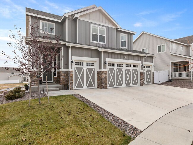 Primary Photo - Stunning 4-Bed 2.5-Bath Oasis- Severance, CO!