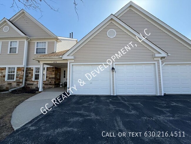 Primary Photo - ***3BDRM - 2 BTH / SS APPL / PRIVATE REAR ...