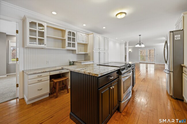 Building Photo - 34 Hi-Ann Ct