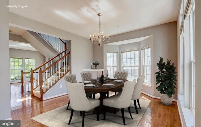 Building Photo - 1709 Hayle Dr