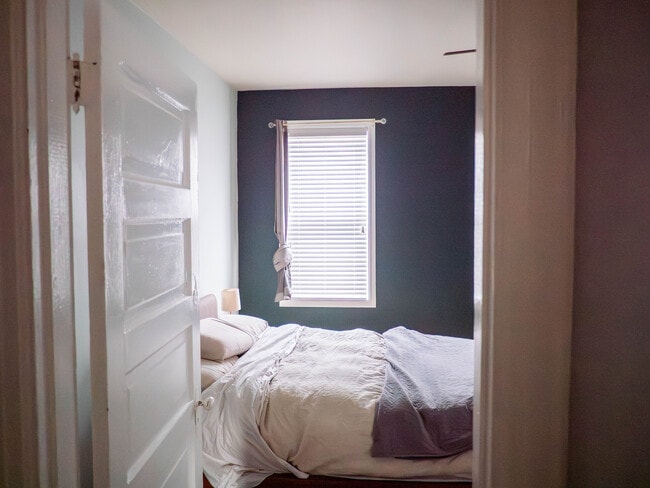 Building Photo - 276 46th St