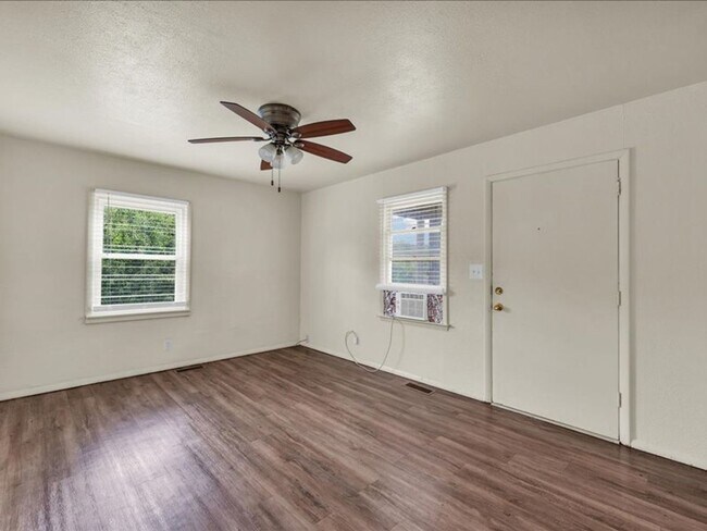 Interior Photo - Peirce Avenue Apartments