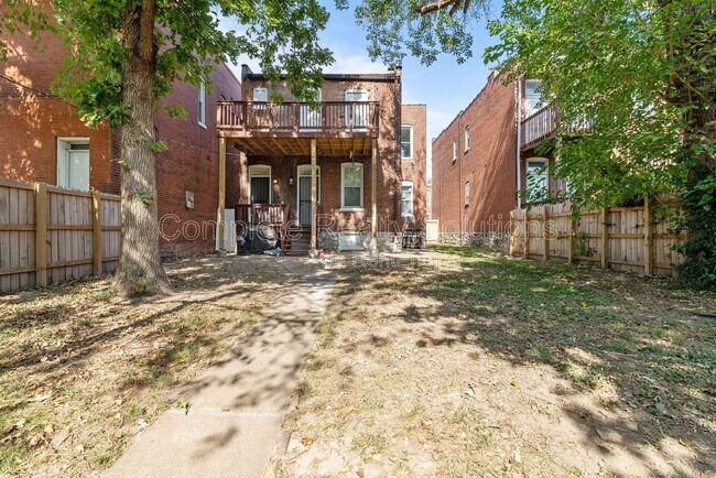 Building Photo - 3456 Chippewa St