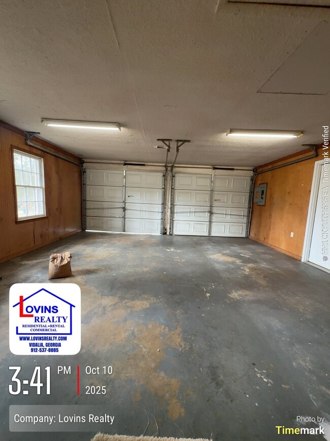 Building Photo - 1542 Stella Ave