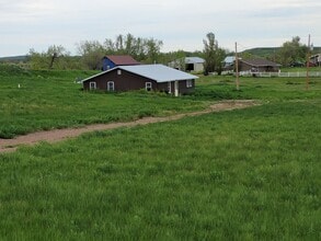 Building Photo - 41 Grenz Dr