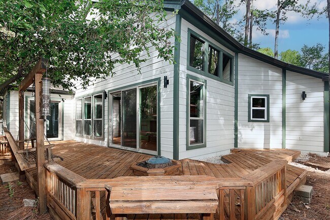 Building Photo - 21 N Mossrock Rd