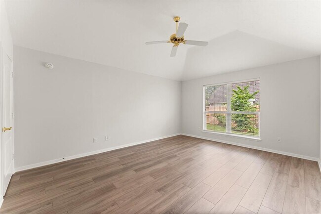 Building Photo - 23214 Goldensong Ct
