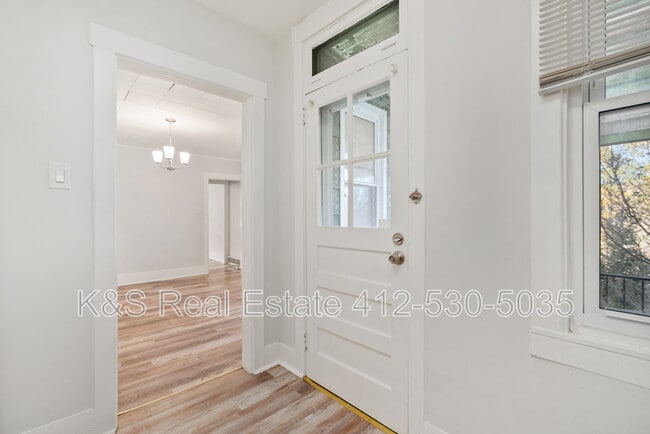 Building Photo - 523 Edgewood Ave