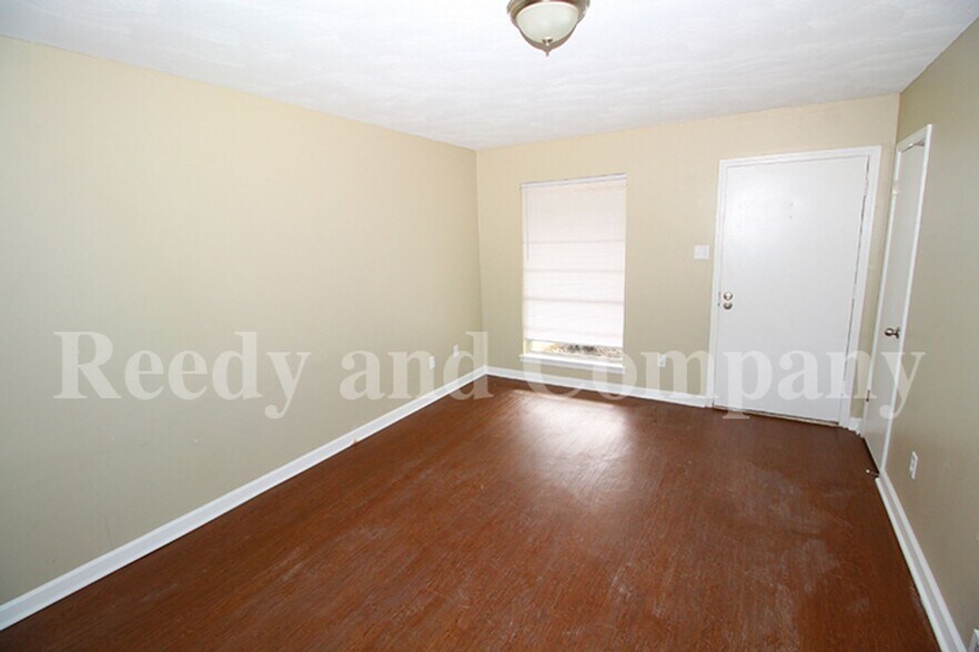 Building Photo - 3712 Dove Call Cove