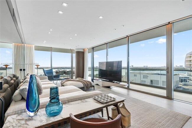 Building Photo - 10203 Collins Ave