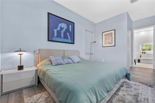 Building Photo - 5046 SW 162nd Ave