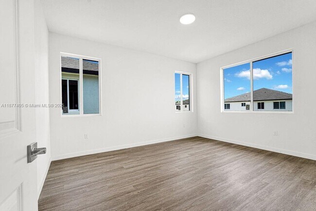 Building Photo - 22445 SW 125th Ave