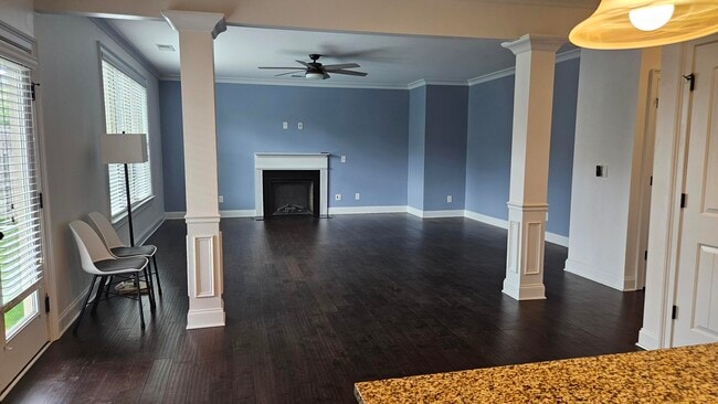 Building Photo - 1303 Eldrick Ln