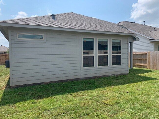 Building Photo - 8022 Cliffside Terrace Ct