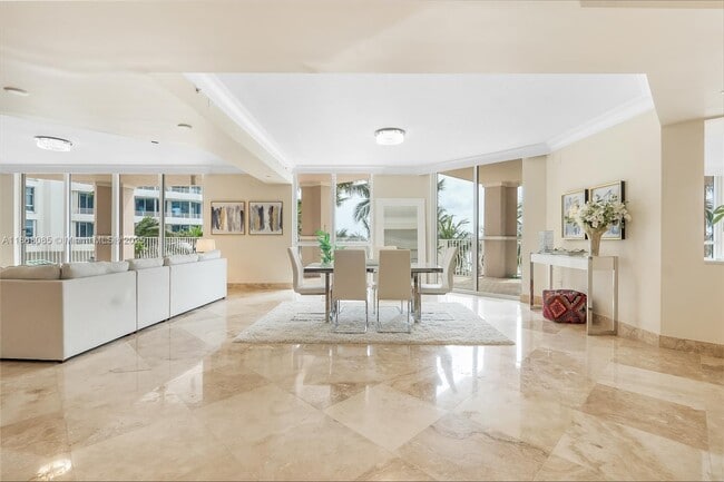 Building Photo - 1460 S Ocean Blvd