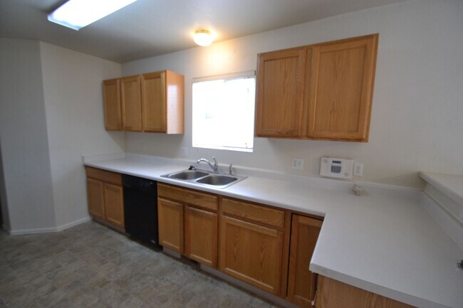Building Photo - 7228 Waterman Way