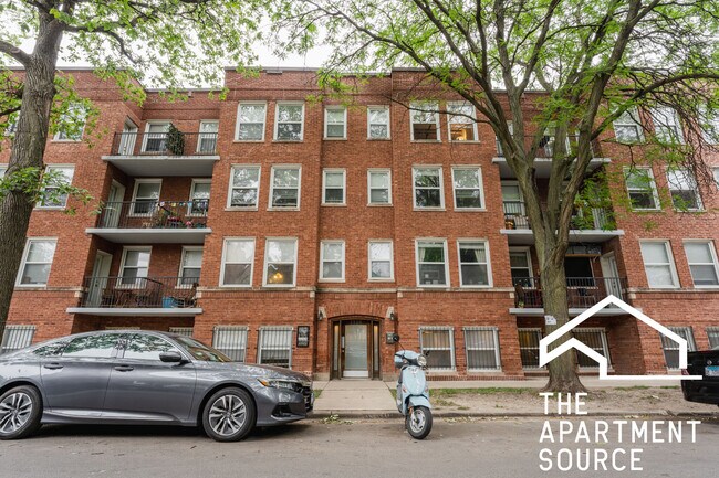 Building Photo - 2520 W Leland Ave