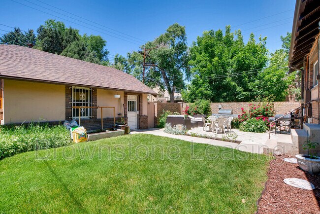 Building Photo - 869 N Ogden St