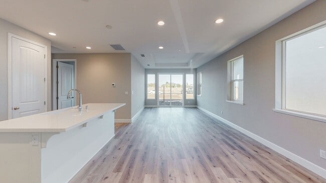 Building Photo - Brand New Construction! Single Family Resi...