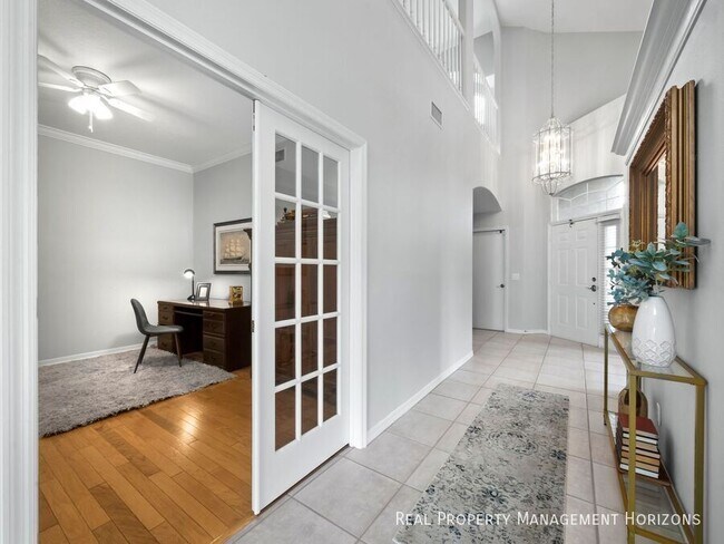 Building Photo - 8737 Pebble Creek Ln