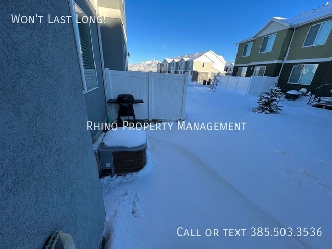 Building Photo - 5127 W Duet Dr