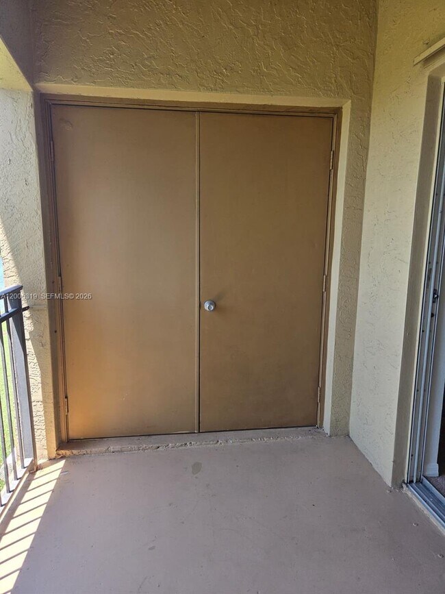 Building Photo - 11730 SW 2nd St