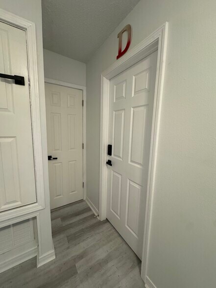 Building Photo - 4584 Tamarind Dr