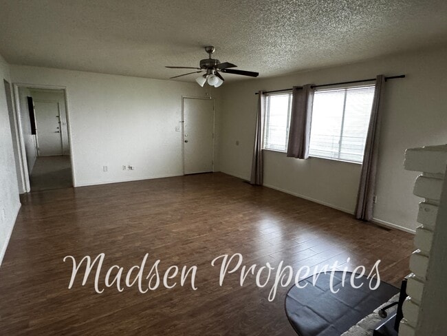 Building Photo - 784 Flag Creek Rd